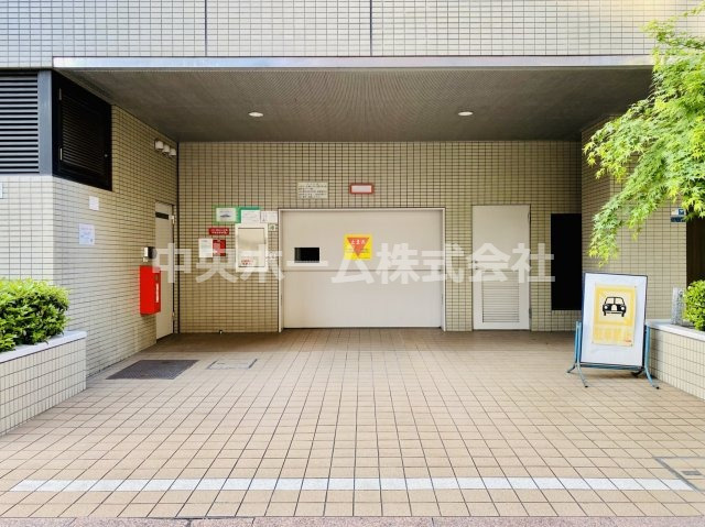 クレッセンコート浅草の駐車場|【自転車置き場】最新の空き状況や費用などの詳細は担当スタッフまでお問い合わせください。