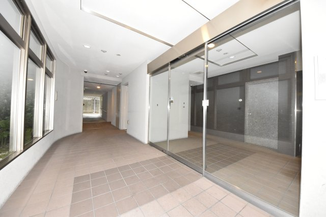 アーベル更紗北堀江　のエントランス
