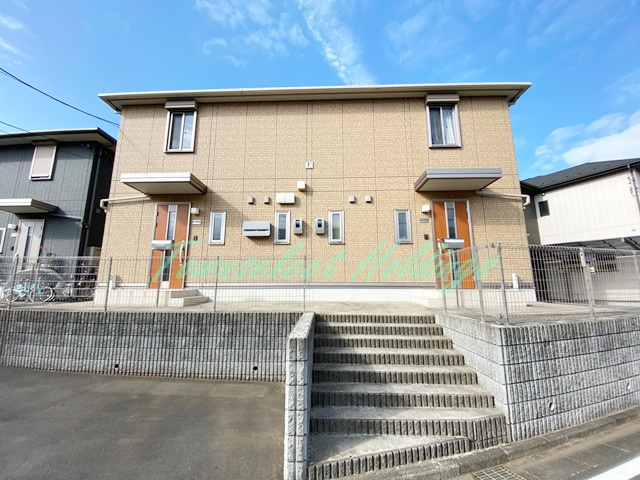 藤沢市遠藤のテラスのエントランス
