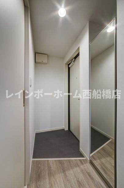 La verita薬園台の玄関