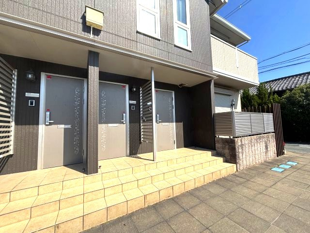 Confort(コンフォート)石川のエントランス