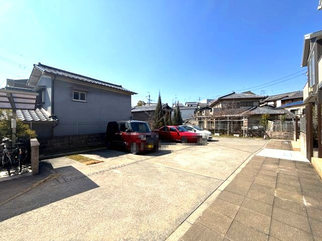Confort(コンフォート)石川の駐車場