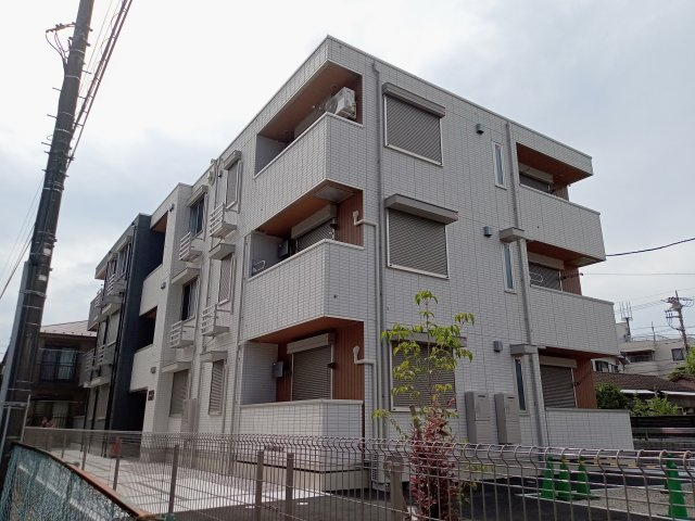 川崎市多摩区長尾１丁目のアパートの外観