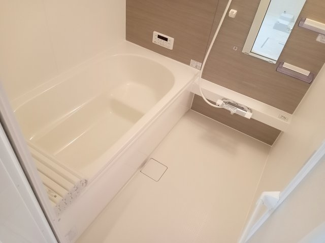川崎市多摩区長尾１丁目のアパートの浴室