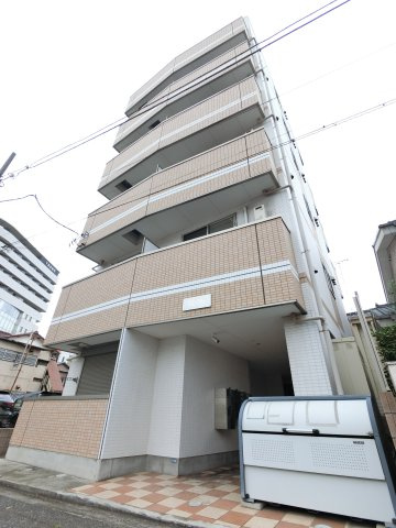 Ch・Bruの外観