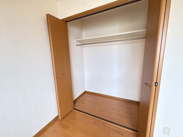 リビングタウン学園北　D棟の収納