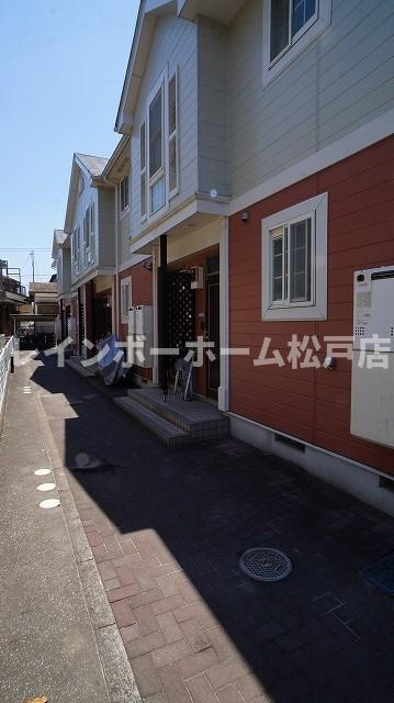 サンエーカーズ【非対面対応】接客・申込・契約オンライン！LINE×相談可！の外観|建物外観を気になさる方へ、見た目の良い物件です