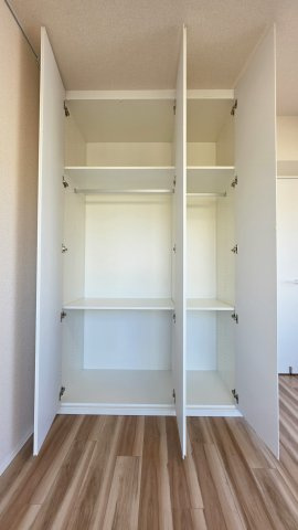 プライムメゾン西早稲田の収納|クロゼット(洋室6.4帖)