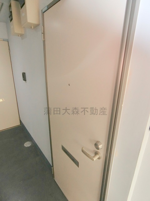 フォレスト大森の玄関