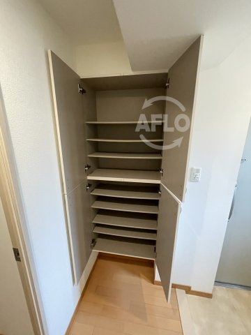 TOMODOAL北梅田の収納|TOMODOAL北梅田　シューズボックス