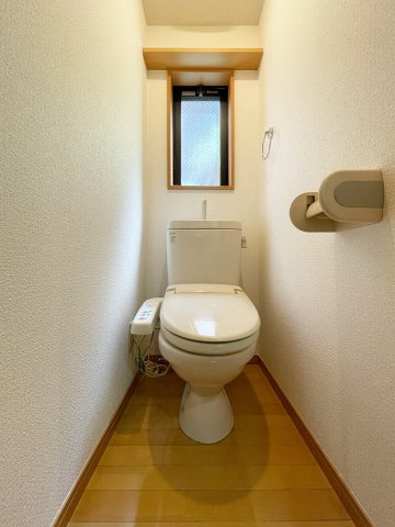 【トイレ】 | ピュア高宮参番館 | 落ち着いた色調のトイレです※写真は類似です