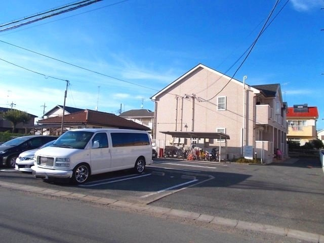 【駐車場】 | ベルメゾン | 駐車場です