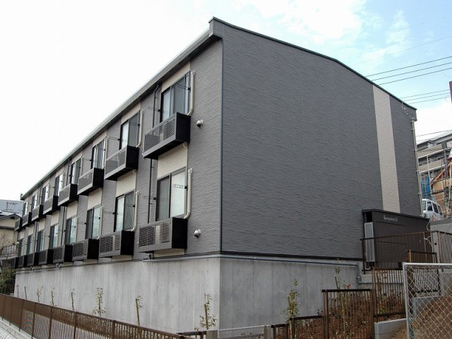 【外観】 | レオパレス日向坂 | 画像1