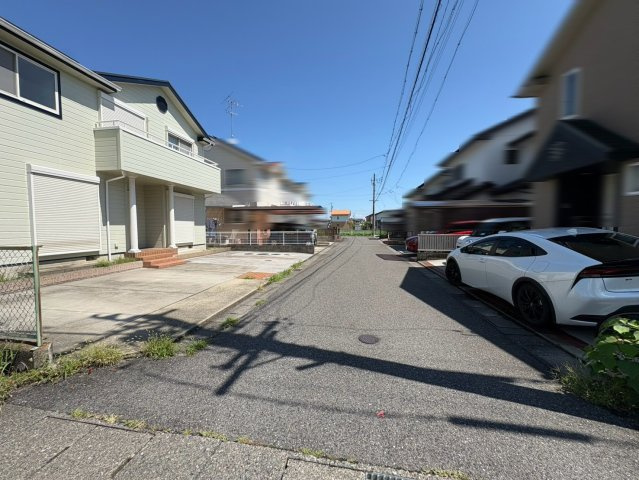リフォーム 中古戸建　揖斐郡池田町田畑　平成11年築の前面道路含む現地写真