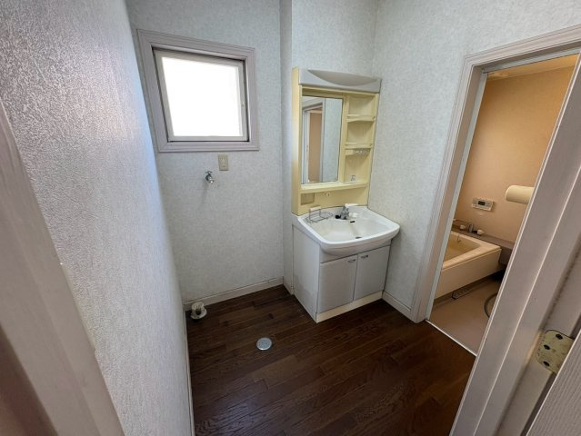 リフォーム 中古戸建　揖斐郡池田町田畑　平成11年築の独立洗面台