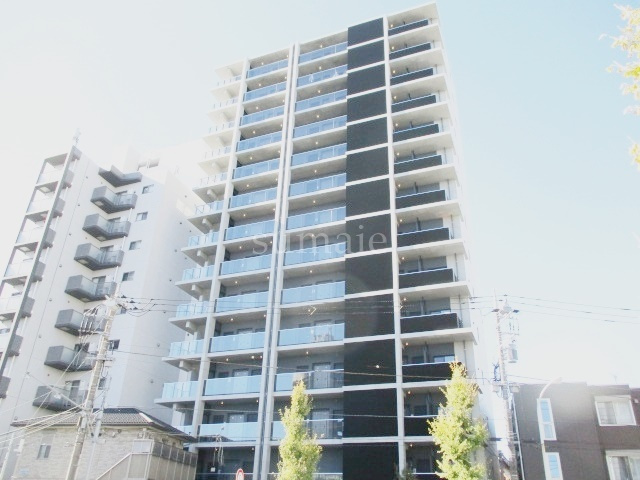 ZOOM王子神谷の外観|RC構造の14階建ての建物です