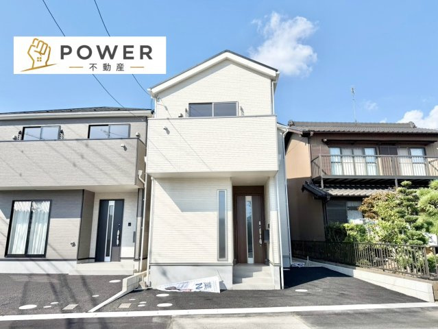 クレイドルガーデン　大府市東新町第2の外観|落ち着いた色合いと上品な質感の外観は、家族の成長とともに永く愛せるデザインを実現しています。									
									