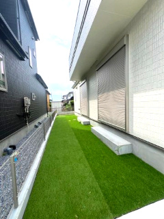 【庭】 | 土浦市下高津3丁目　新築戸建て　A号棟 | 家族で過ごす時間を楽しめる、ゆとりある庭スペースです。