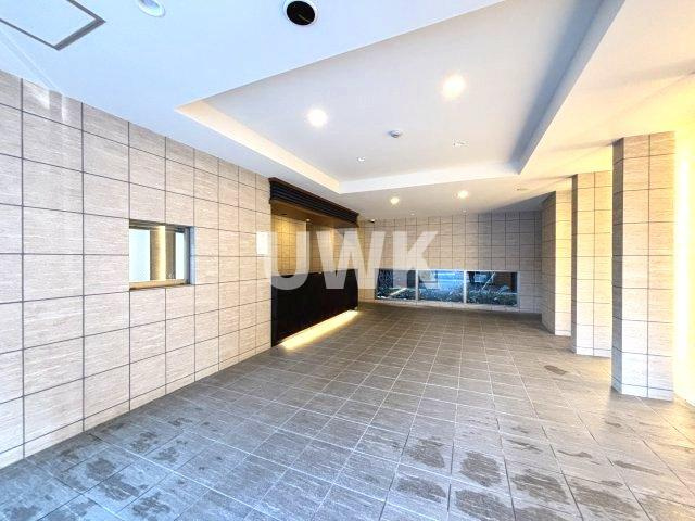 名古屋市中川区尾頭橋３丁目の賃貸マンションのロビー