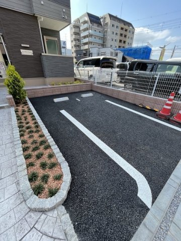 サニークレメント天王台の駐車場
