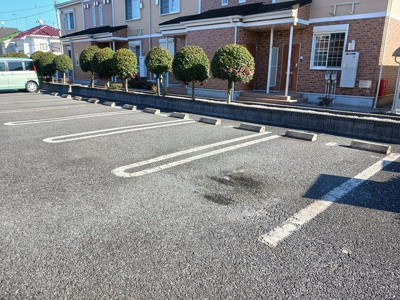 【駐車場】 | グランソレイユ　Ⅱ | 駐車場があります