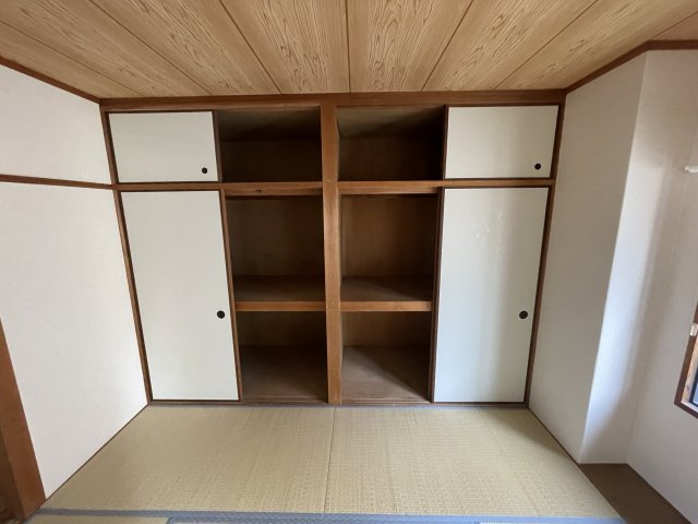 ハイツ瓦木の収納