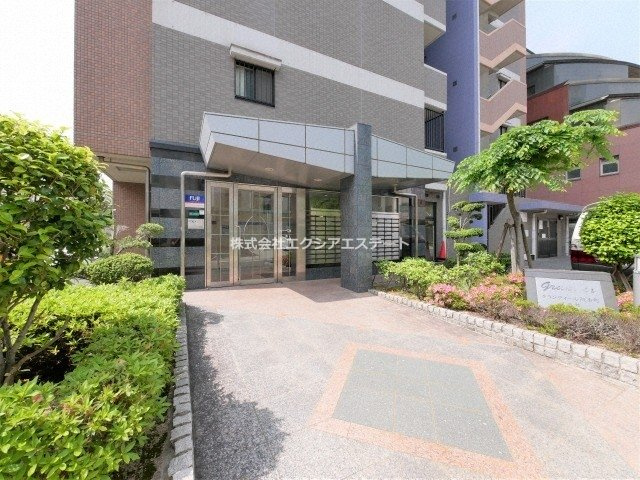 グランディール阪南町Ⅱ番館のエントランス