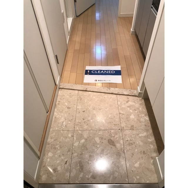 コンフォリア文京白山の玄関