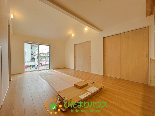幸手市緑台１丁目６期　新築一戸建て　02の居間・リビング