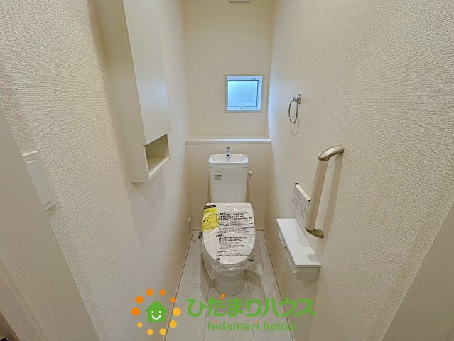 幸手市緑台１丁目６期　新築一戸建て　02のトイレ
