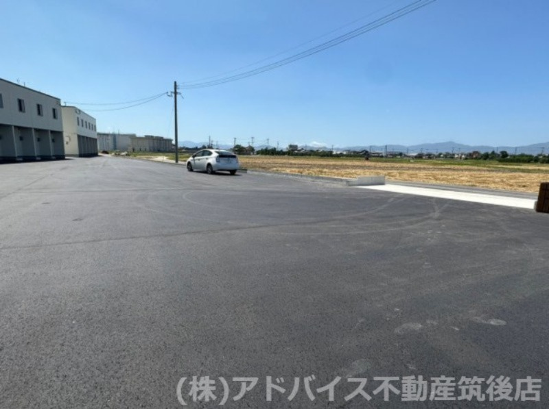 久留米市三潴町西牟田のアパートの駐車場