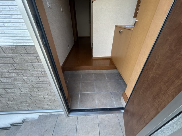厚木市寿町１丁目の一戸建ての玄関