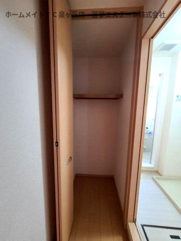 モアエクレールB棟の玄関