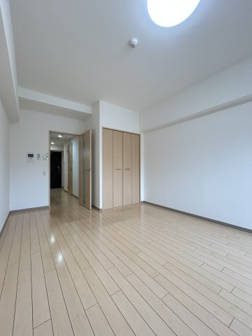 大阪市浪速区下寺２丁目の賃貸マンションの居間・リビング