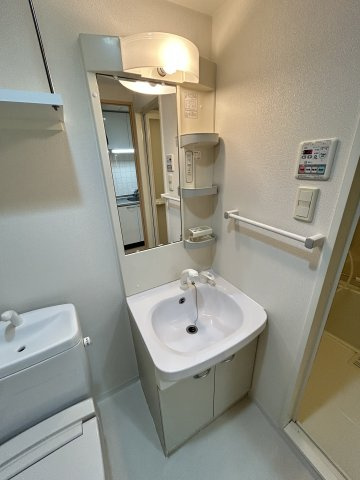 大阪市浪速区下寺２丁目の賃貸マンションの洗面所