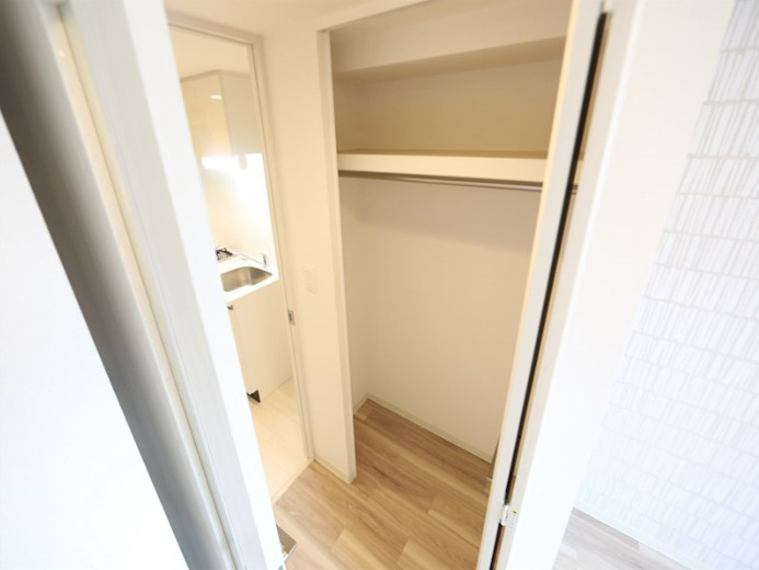 名古屋市中区葵２丁目の賃貸マンションの収納