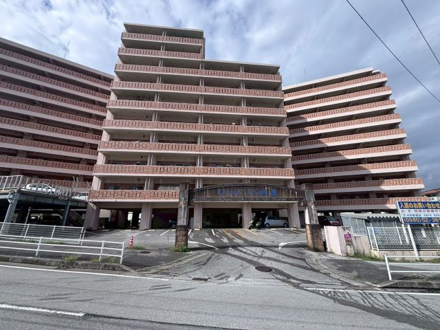 オアシス名護の外観