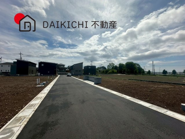 【前面道路含む現地写真】 | 北本市本町４丁目　新築戸建　全8棟　1号棟
