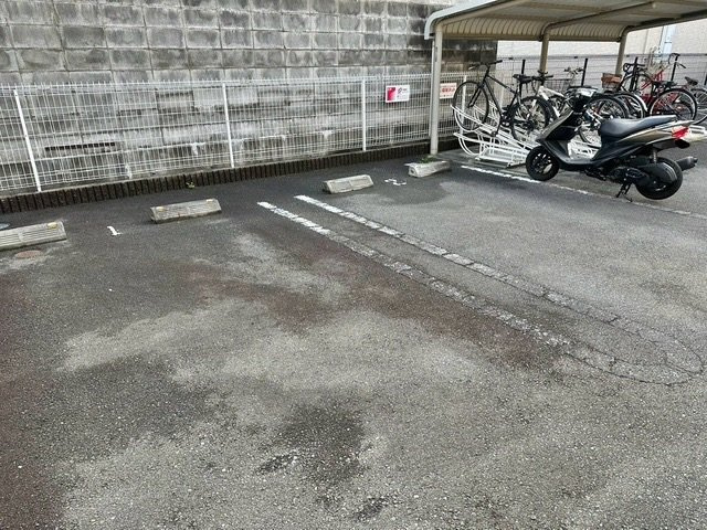 アバンツァ－トⅡの駐車場|カースペースがあります