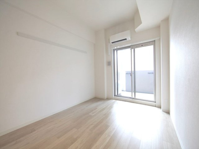 名古屋市千種区内山３丁目の賃貸マンションの居間・リビング