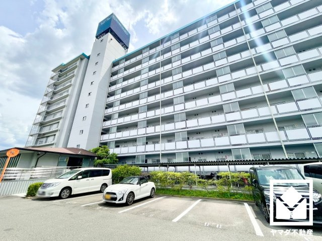 ハイム伏見Ｂ棟の駐車場