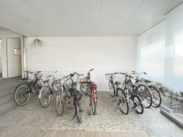 さくら木ヴィレッジのその他共用部分|屋内の駐輪スペース☆