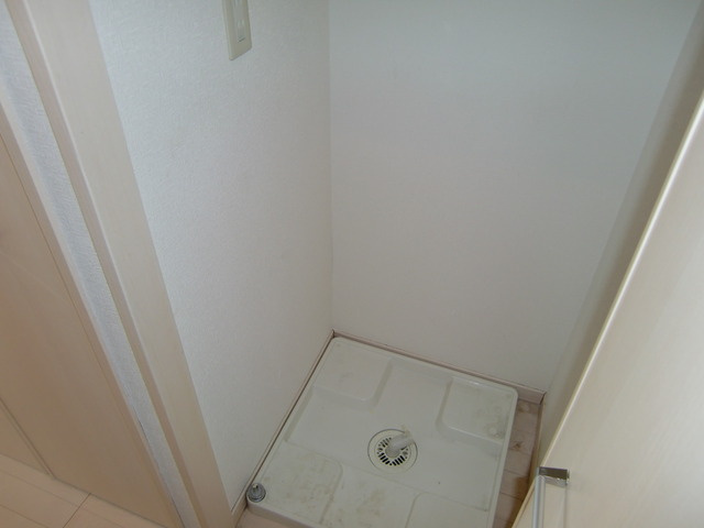 リッツコート六甲の設備|室内洗濯パン