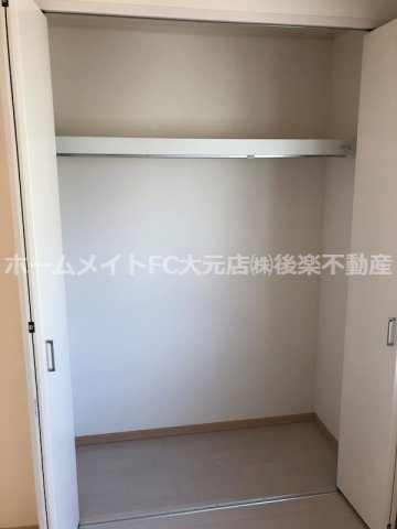 岡山市南区福富中２丁目のテラスの収納