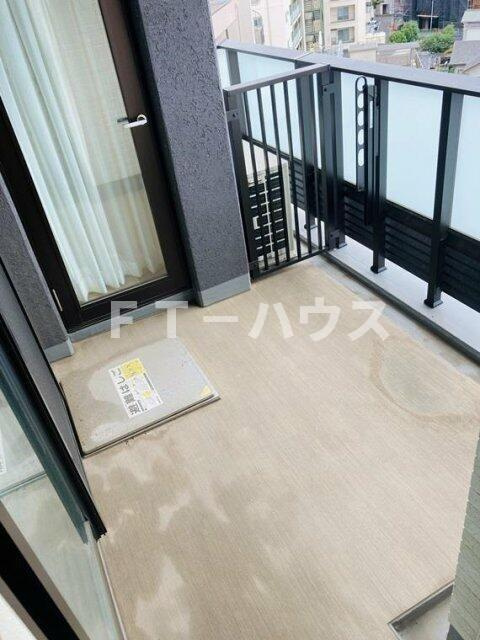 プラウド市川マークスのバルコニー