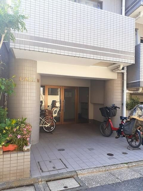 カーサＭのエントランス