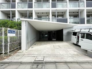 イプセ蒲田WESTのエントランス