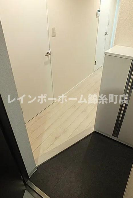 b'CASA両国の玄関