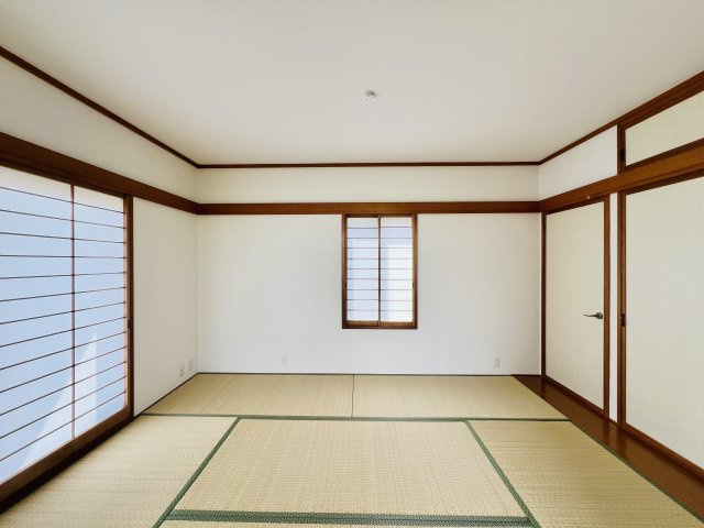 伊勢崎市西久保町の和室|リビングに隣接する和室は、キッズスペースや家事スペースとしても♪