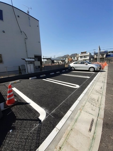 ブルー　ムーンの駐車場
